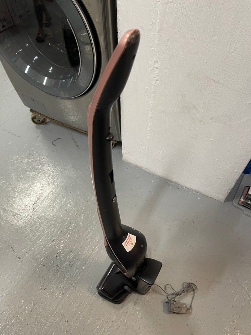 ELECTROLUX ZB3414AK HANDSTICK VACUUM CLEANER (18V) 2IN1 ERGORAPIDO, TV & Home Appliances