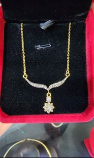 Elegant 14K Diamond Necklace 18"