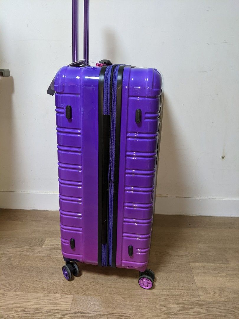 2 piece Extra large + hand carry luggage set. 35kg checked baggage