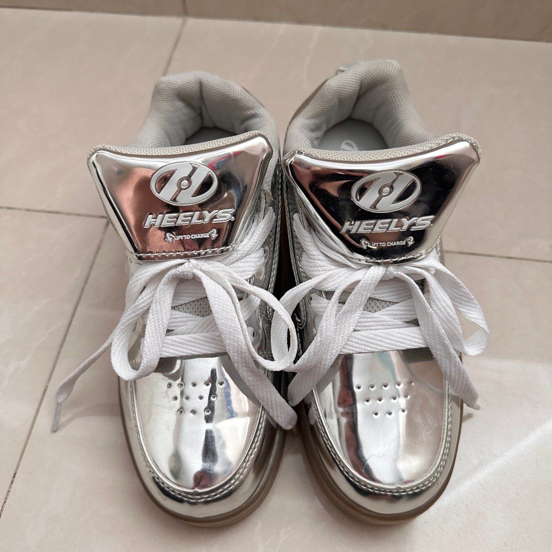 Heelys Skates Premium Children Shoes HE100263 Silver Chrome size YTH13C Sz  EUR 35 / 22cm, Bayi u0026 Anak, Baju Anak Perempuan, 8 hingga 12 tahun di  Carousell