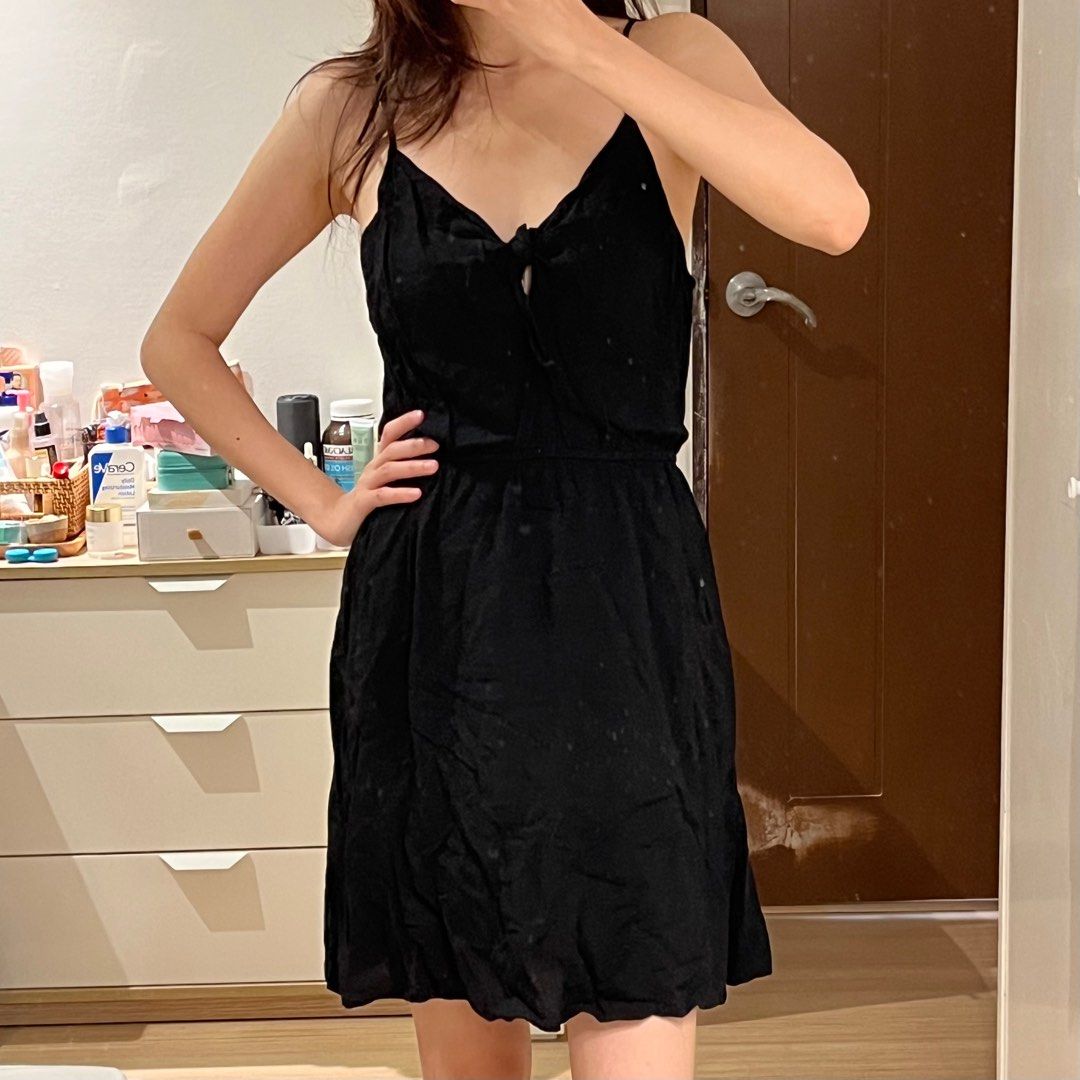 H&M black short dress tie front, Women's Fashion, Dresses & Sets, Dresses  on Carousell