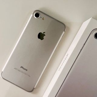 iPhone7 128g 銀色 4.7吋 iOS 13.5.1