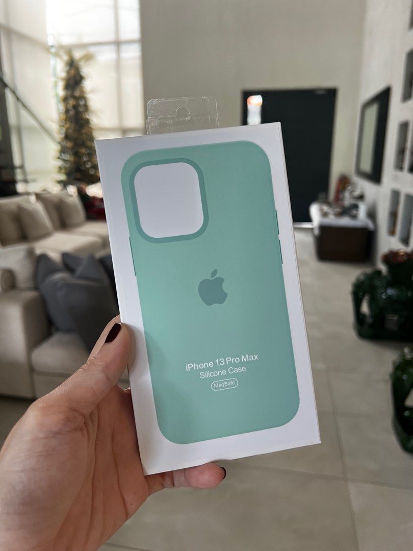 iPhone 13 / iPhone 13 Pro Max / iPhone 13 Pro Silicone Case MagSafe Compatible (Category: Cases & Sleeves) located in Quezon City. Submitted by playamerica (Listing ID 1209886814, Image 3). Description: Available for iPhone 13 / 13 Pro / 13 Pro Max Material: Liquid Silicone + Microfiber Inner Lining MagSafe compatible Smooth, matte finish Anti-fingerprint Lightweight Non-slip grip SAME DAY DELIVERY VIA GRAB/LALAMOVE (BUYER’S EXPENSE) LOCATION: HO