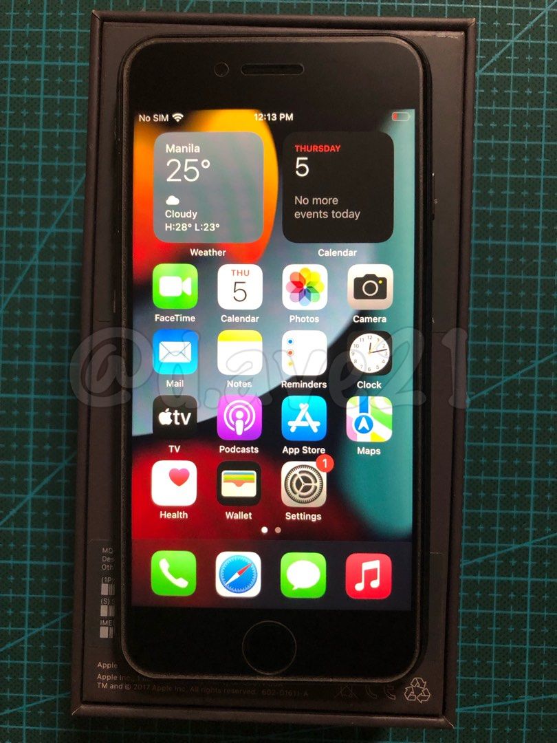 iPhone 8 Space Gray 64 GB Unlocked, with Box (Category: iPhone 8 Series) located in Manila. Submitted by d.ave21 (Listing ID 1209861915, Image 2). Description: Listing updated 2023.11.11 PLEASE READ FIRST BEFORE CHATTING ❗️ No nego. Attempts to nego will be ignored. ❗️ Last price already ₱10,000 As long as you’re still seeing this listing, it’s still available. iPhone 8 64GB Space Gray ✨ Former company phone. Replaced the iPhone 7 that’s also for