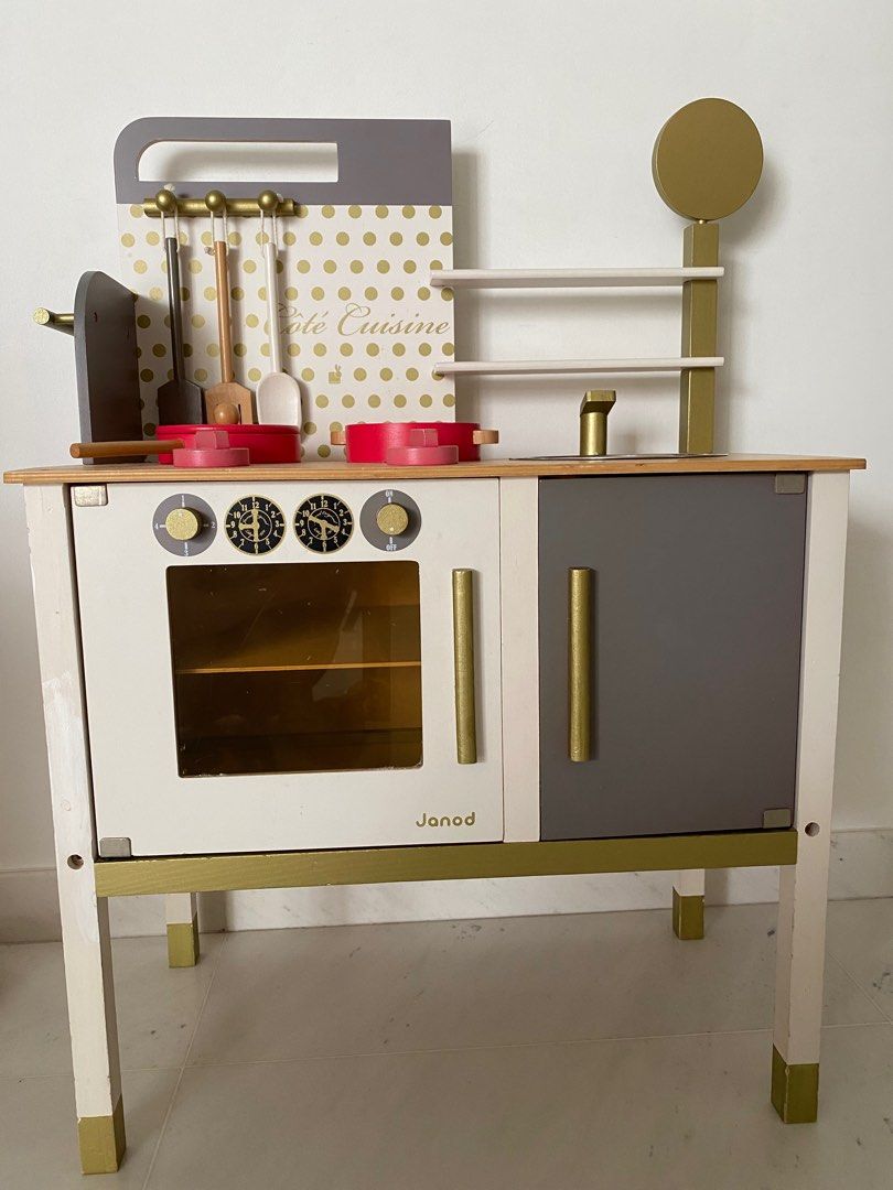Janod wooden play kitchen store