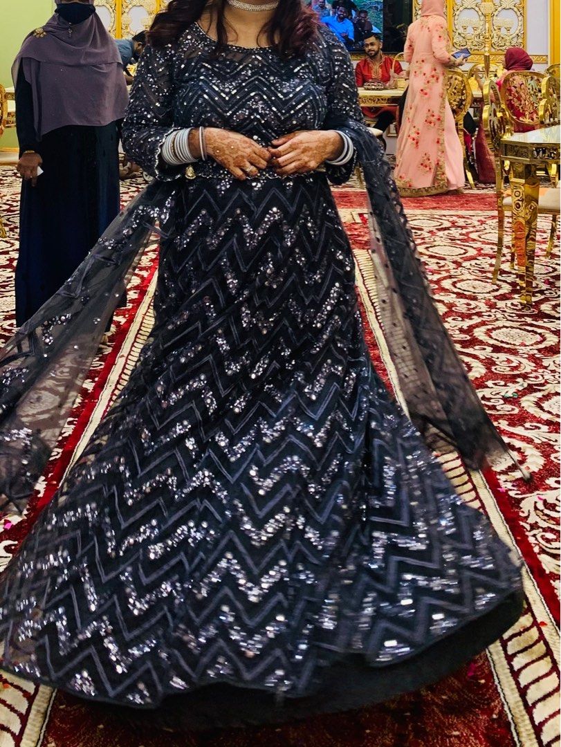 #Stylebuzz: Aalisha Panwar looks Ethereal in a 15 KILOGRAM Lehenga;  Pictures Inside!
