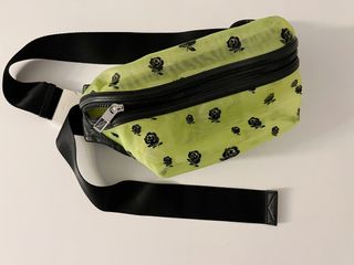 （分類：）位於 。 由 _missC 提交（商品編號 1210007519，圖片 1）。簡介： 。