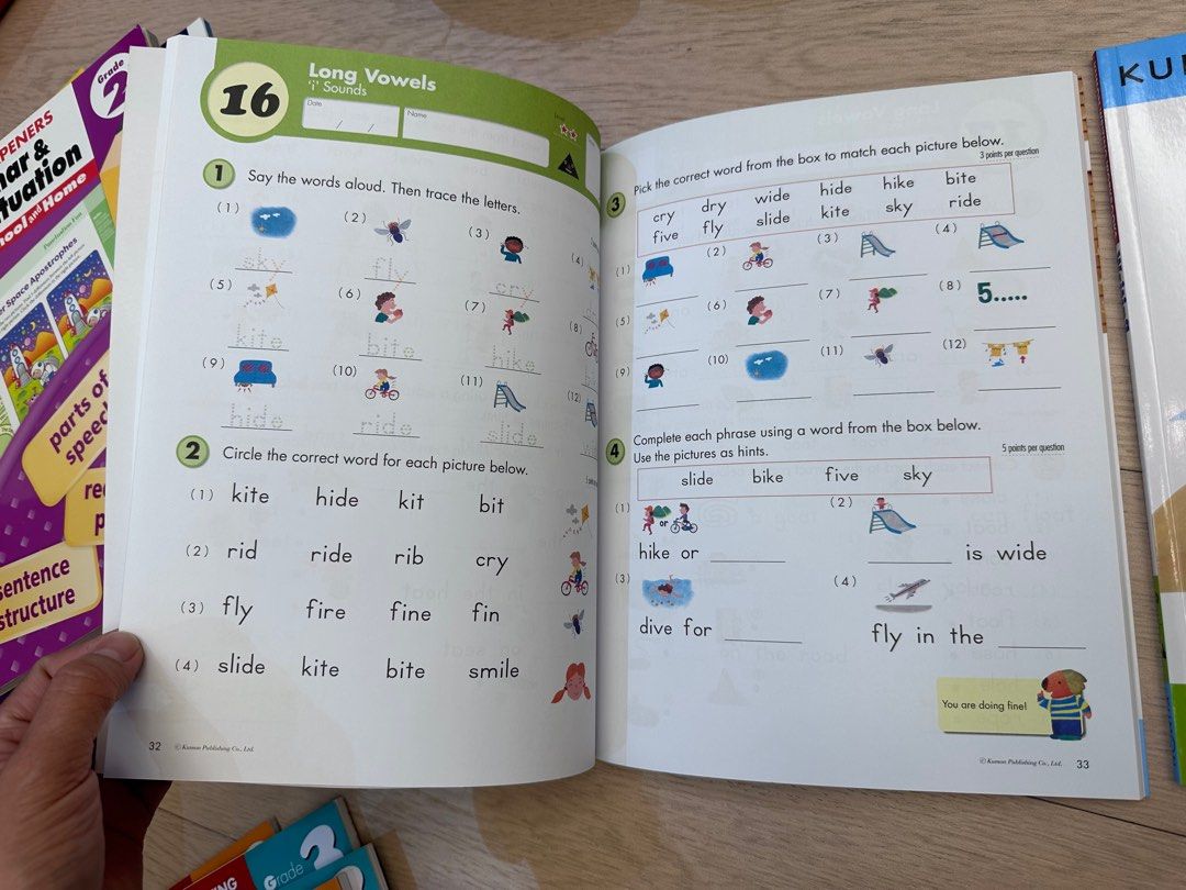 Kumon Reading and Writing workbooks Grade 1, 興趣及遊戲, 書本 & 文具, 書本及雜誌 補充