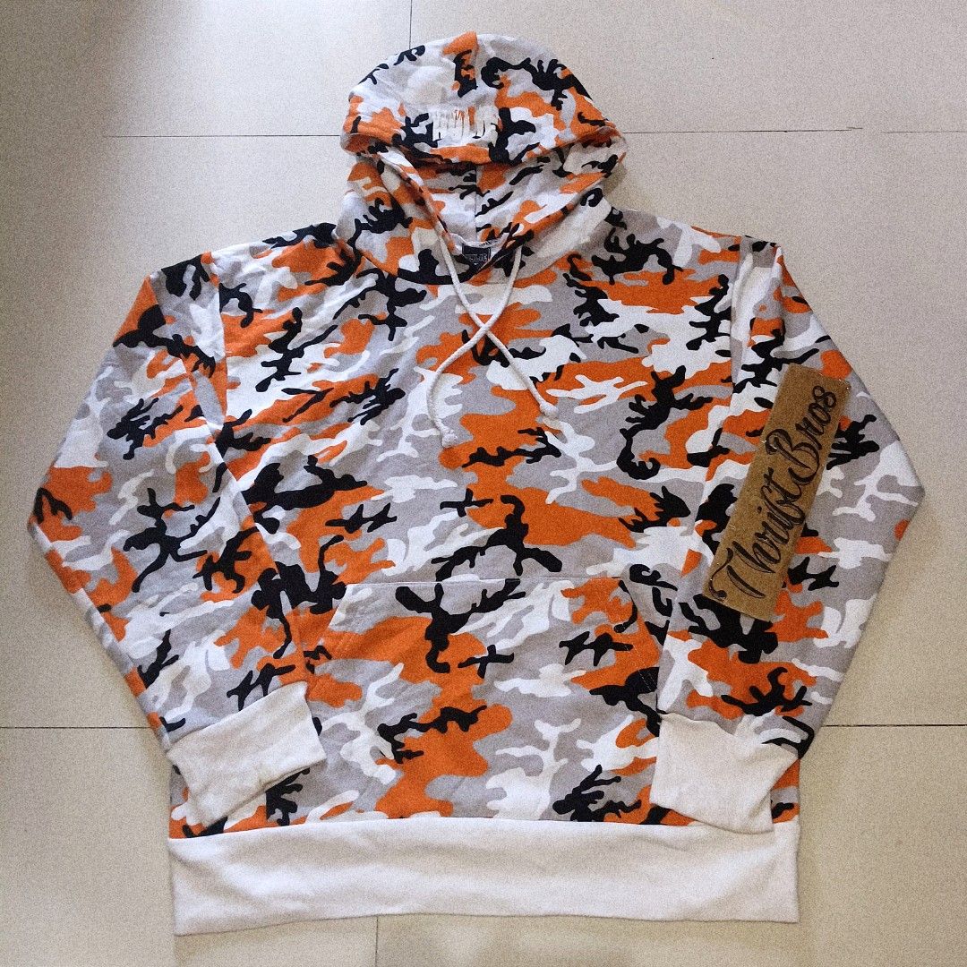 Kylie jenner deals camo hoodie