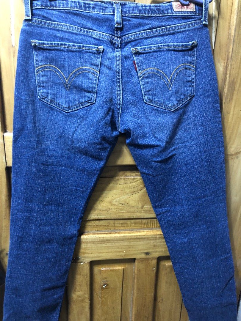 Repriced -Levi's too superlow 524 jeans used with care, Women's Fashion,  Bottoms, Jeans on Carousell