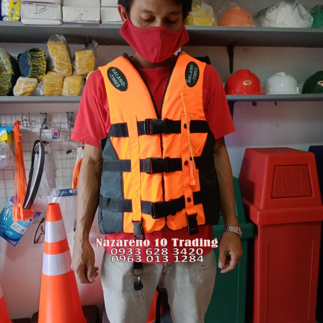 Life Vest/ Life Jacket Material Nylon + Foam,, Sports Equipment, Sports & Games, Water Sports