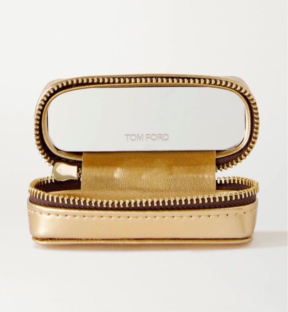 Lipstick Holder (Category: Makeup) located in Makati City. Submitted by anamurillo (Listing ID 1210008920, Image 1). Description: .