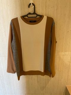 Lowry’s Farm sweater size L