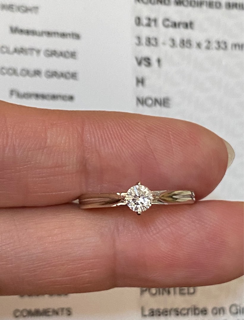 Mabelle Leo diamond 18k Carousell