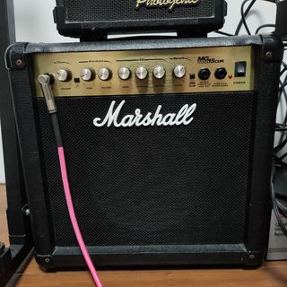 marshall amplifier guitar amp mg 15 cdr 15cdr fender gibson taylor bass speaker