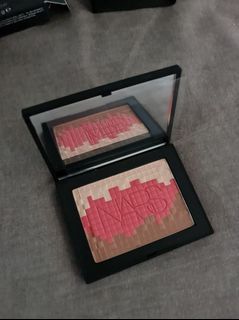 Nars Fireclay Mosaic Glow Blush