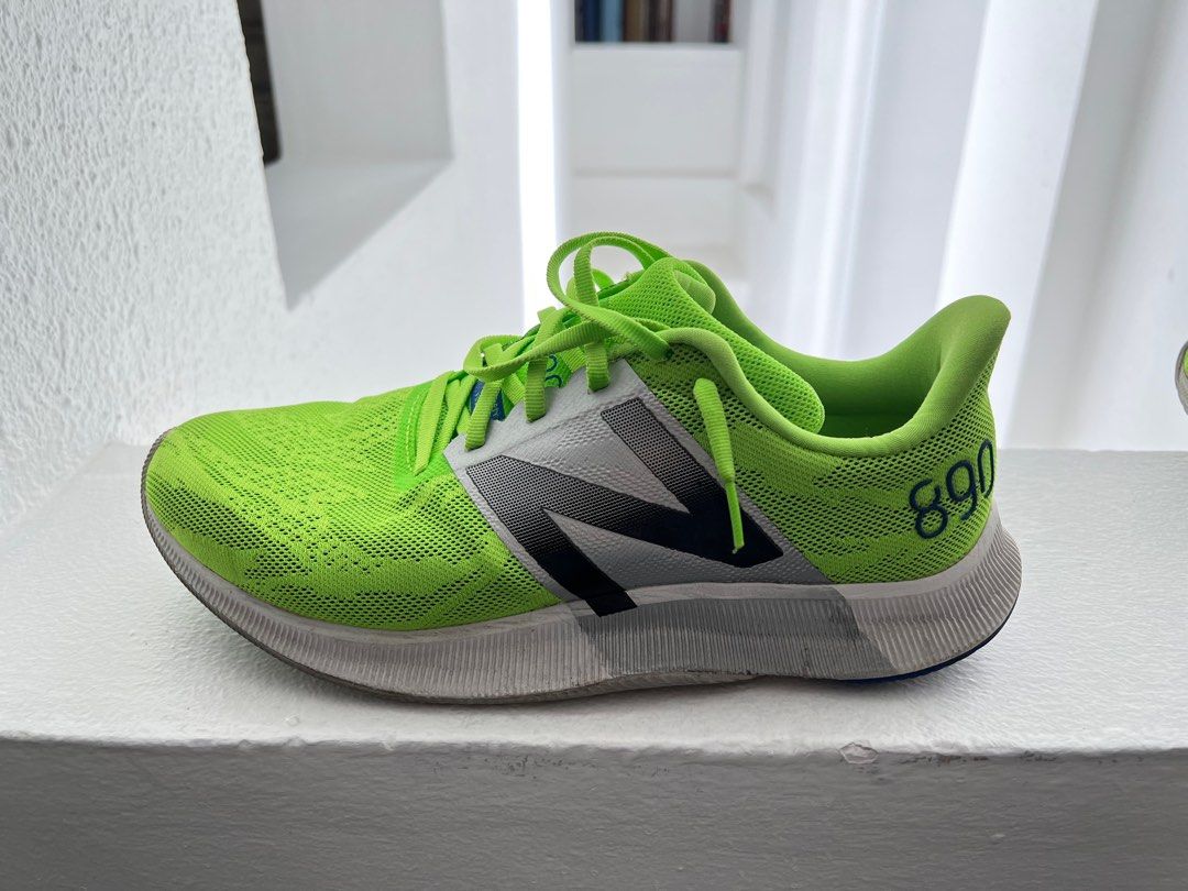 new balance 890