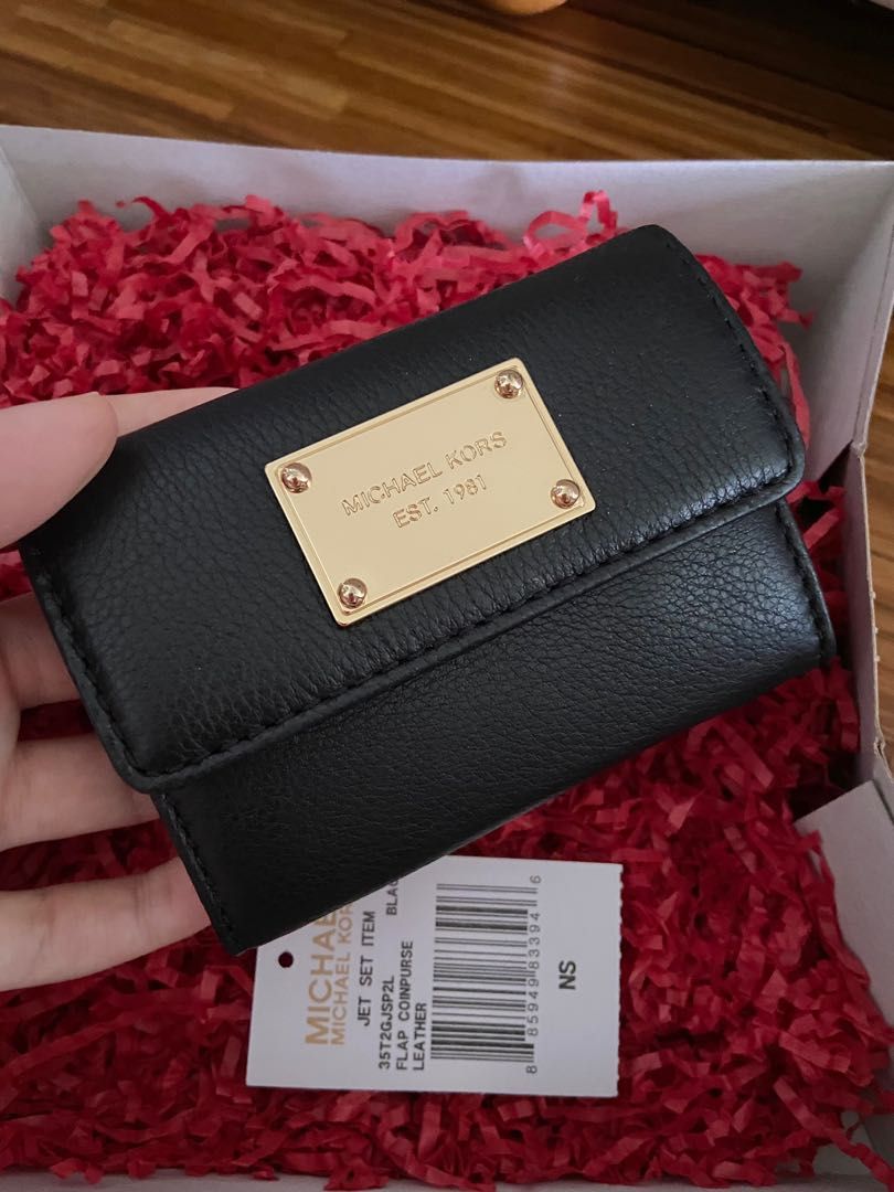 NEW Michael Kors Small Purse, Women's Fashion, Bags & Wallets, Purses &  Pouches on Carousell