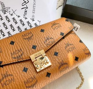 NEW SALE NETT m c m clutch gift set box