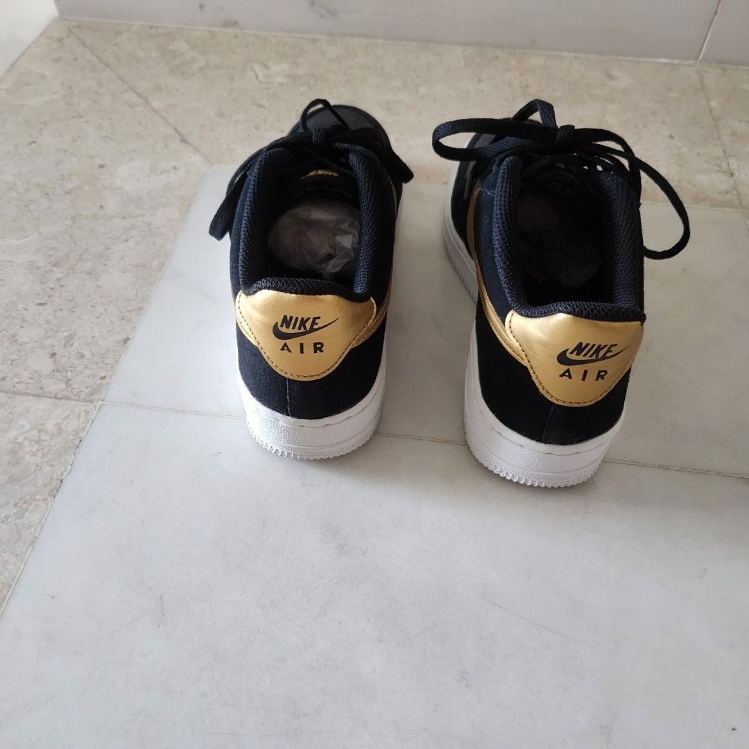 Nike Air Force 1 '07 LV8 Black/Metallic Gold - CT9130-001