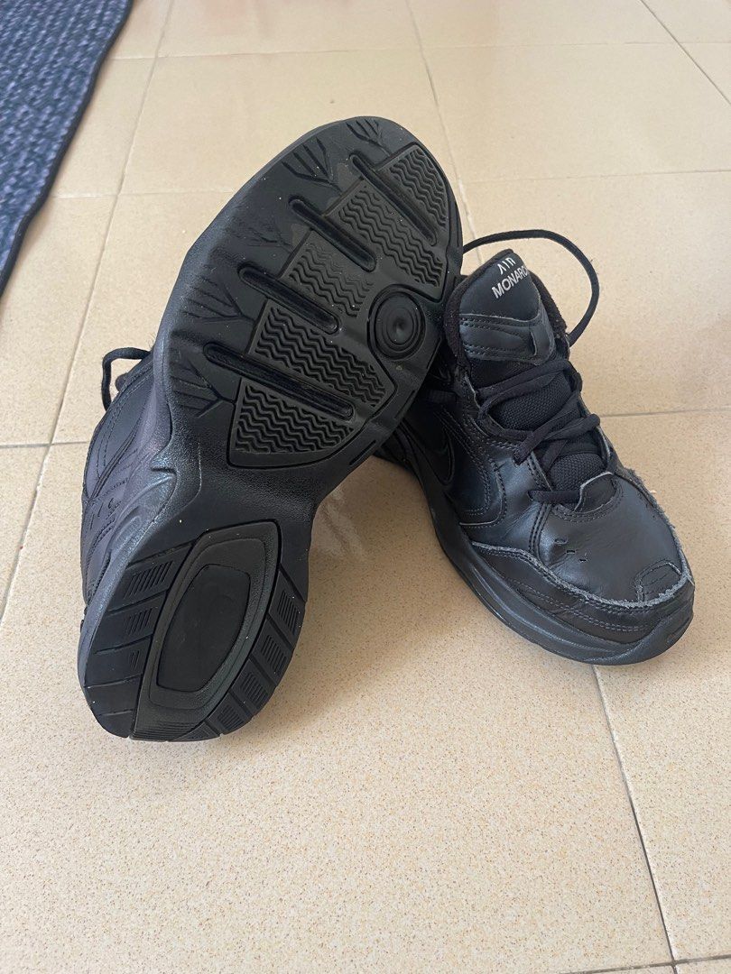 monarch nike black