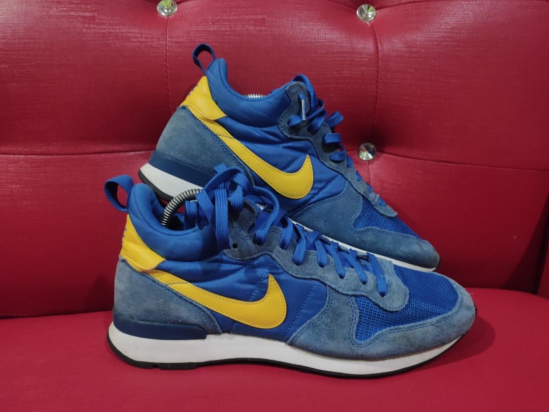 Nike internationalist mid uk top