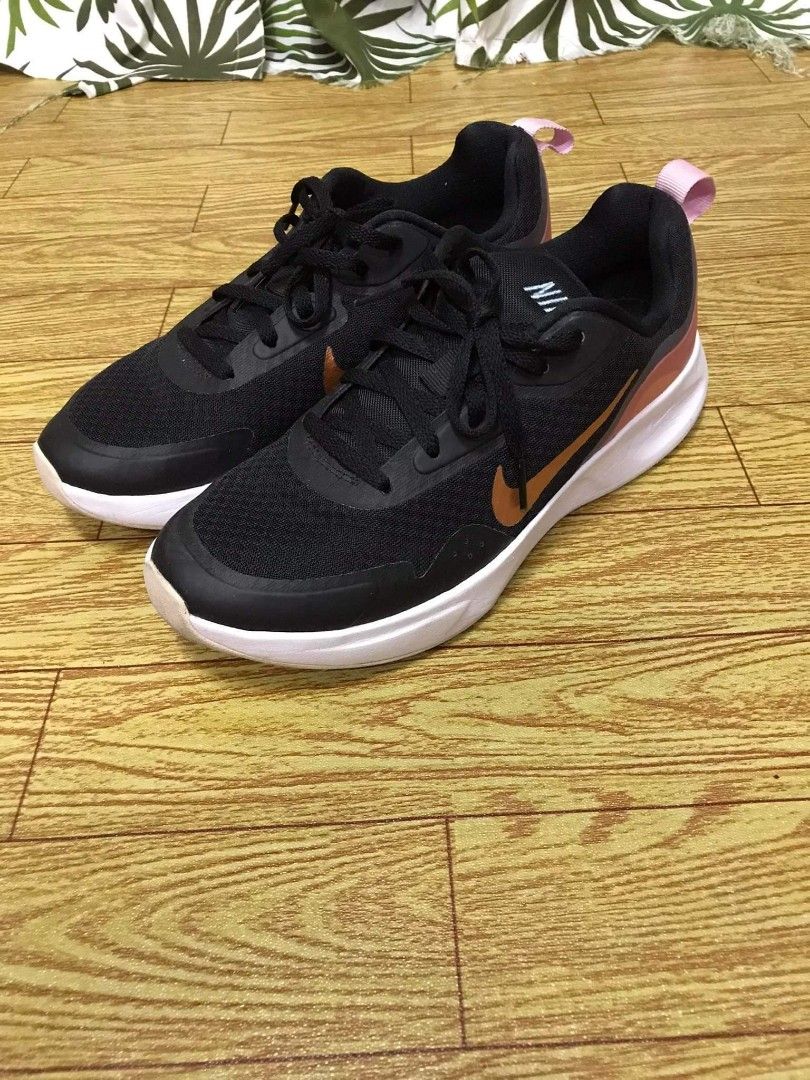 wear all day nike shoes