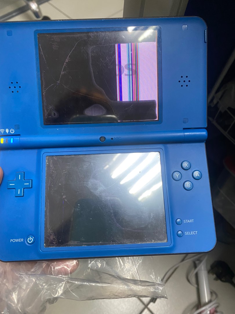 Nintendo DS XL, Video Gaming, Video Game Consoles, Nintendo on Carousell