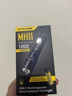 Nitecore MH11 flashlight