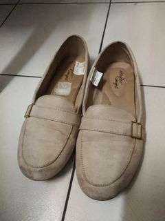 Nude shoes size 8