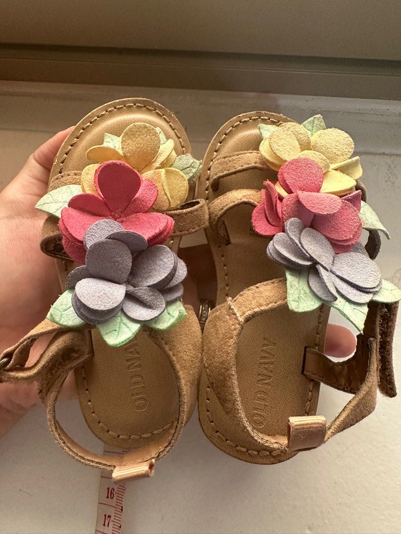 Old navy pink sandals hot sale
