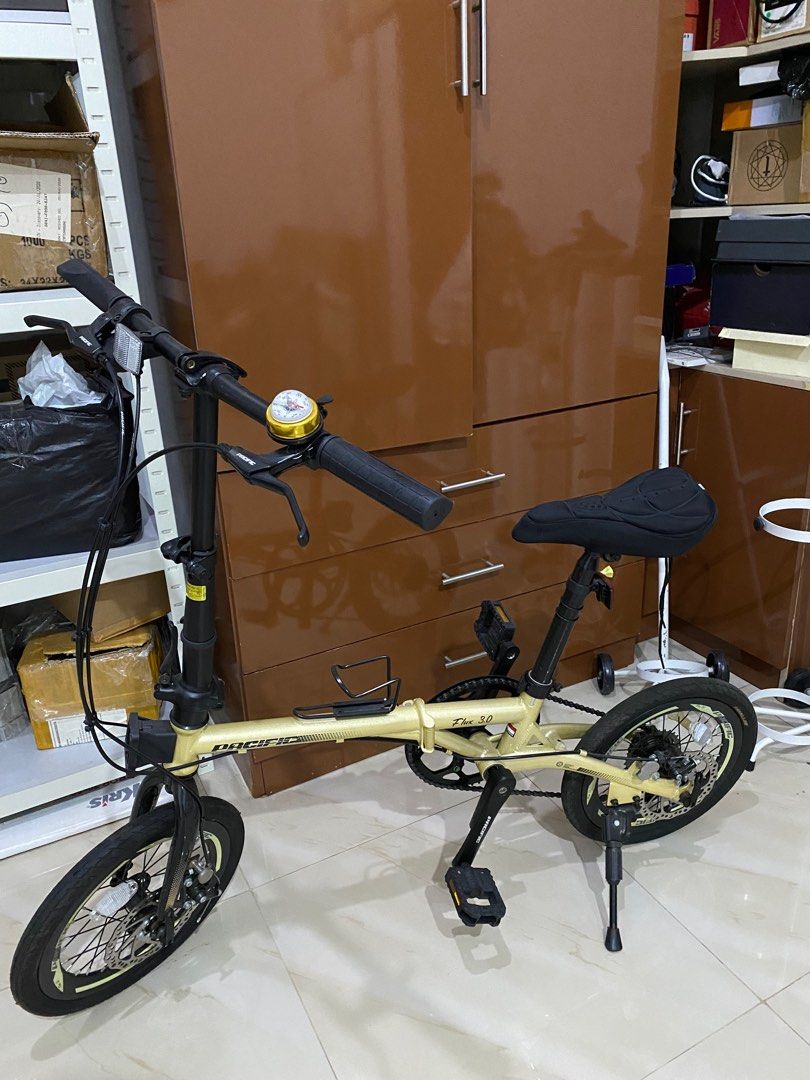 PACIFIC SEPEDA LIPAT BICYCLES GOLD FOLDING BIKE, Olah Raga, Sepeda di Carousell