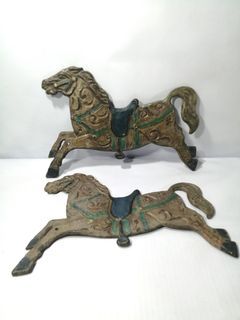 Pair of Old Flat Metal Carousel Horses Brass Bronze Wall Mount Decors Display Vintage & Collectible