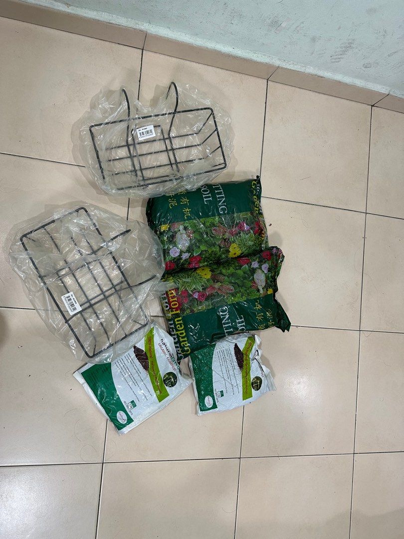 Plant holders , soil, fertiliser, Furniture & Home Living, Gardening