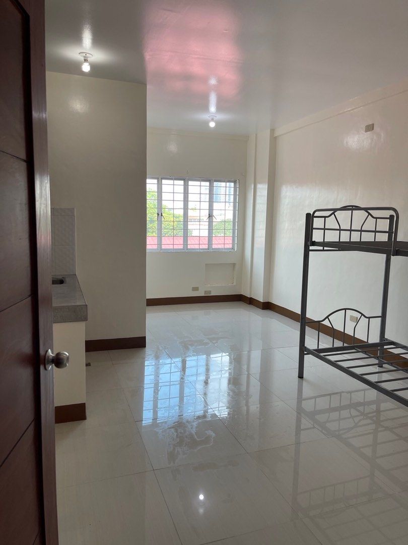 Rent manila dorm/ room/ studio/ condo/ apartment mendiola/Nagtahan/ lrt