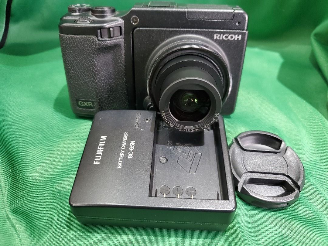 お歳暮 RICOH - デジタルカメラ GXR+S10KIT + 24-72mm KIT 170540(品 