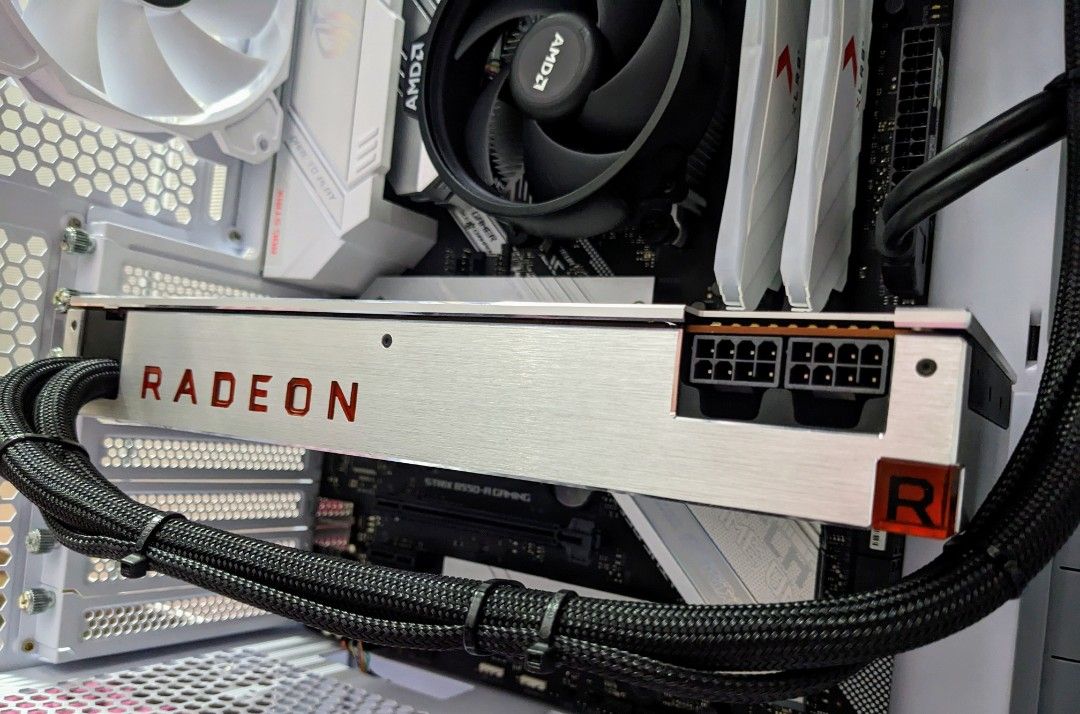 Ryzen 5 3600 RX Vega 64 8GB Gaming Custom PC