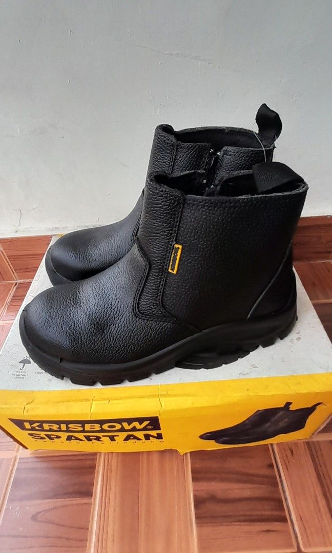 Safety Shoes Krisbow Spartan, Men's Fashion, Men's Footwear, Boots on Carousell