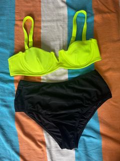 (Category: ) located in . Submitted by ACloset (Listing ID 1209910379, Image 1). Description: .