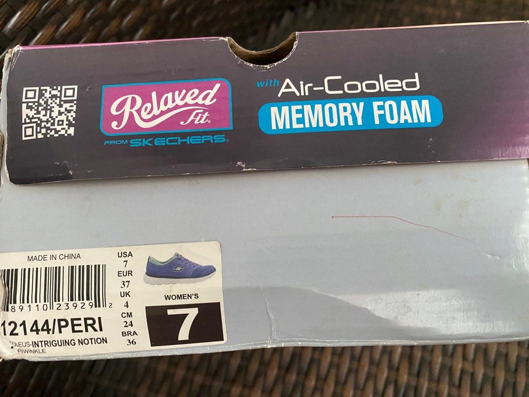 Solette memory foam shop skechers