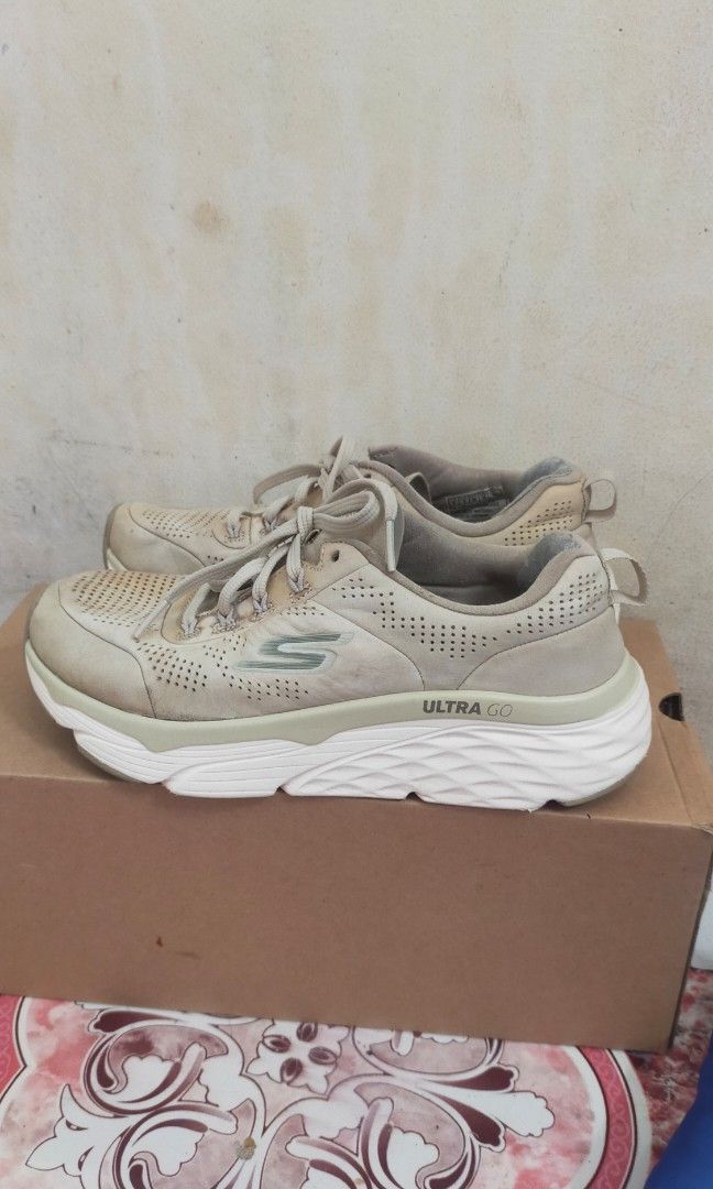 skechers ultra go cushioning