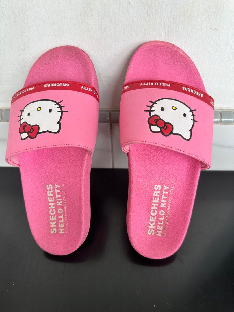 Skechers hello kitty store slipper