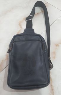 (Kategori: ) berada di . Dikirim oleh declutter_stuff (ID iklan 1209940796, Gambar 1). Deskripsi: .