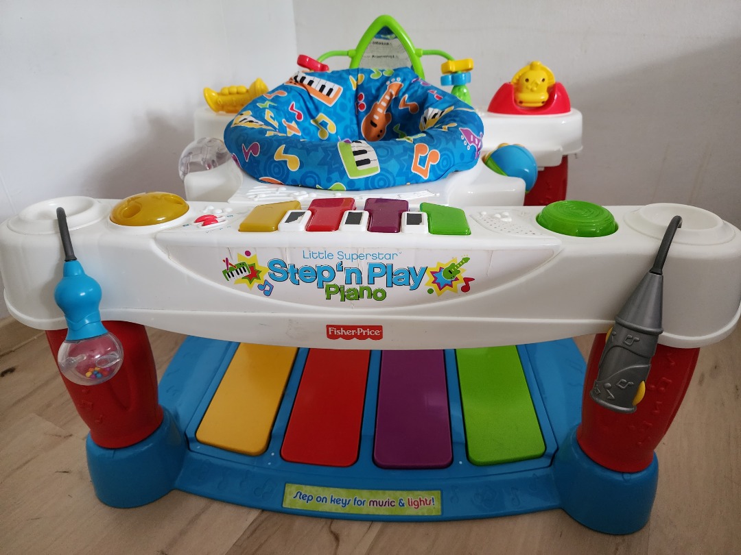 Fisher price little superstar store step n play piano