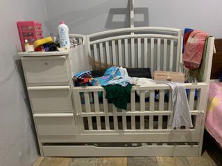 Tempat Tidur Keranjang Bayi