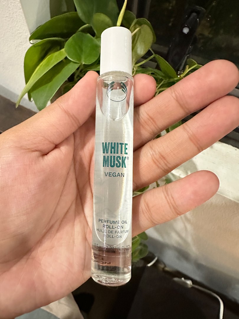 The Body Shop White Musk Vegan Perfume Oil Roll-On