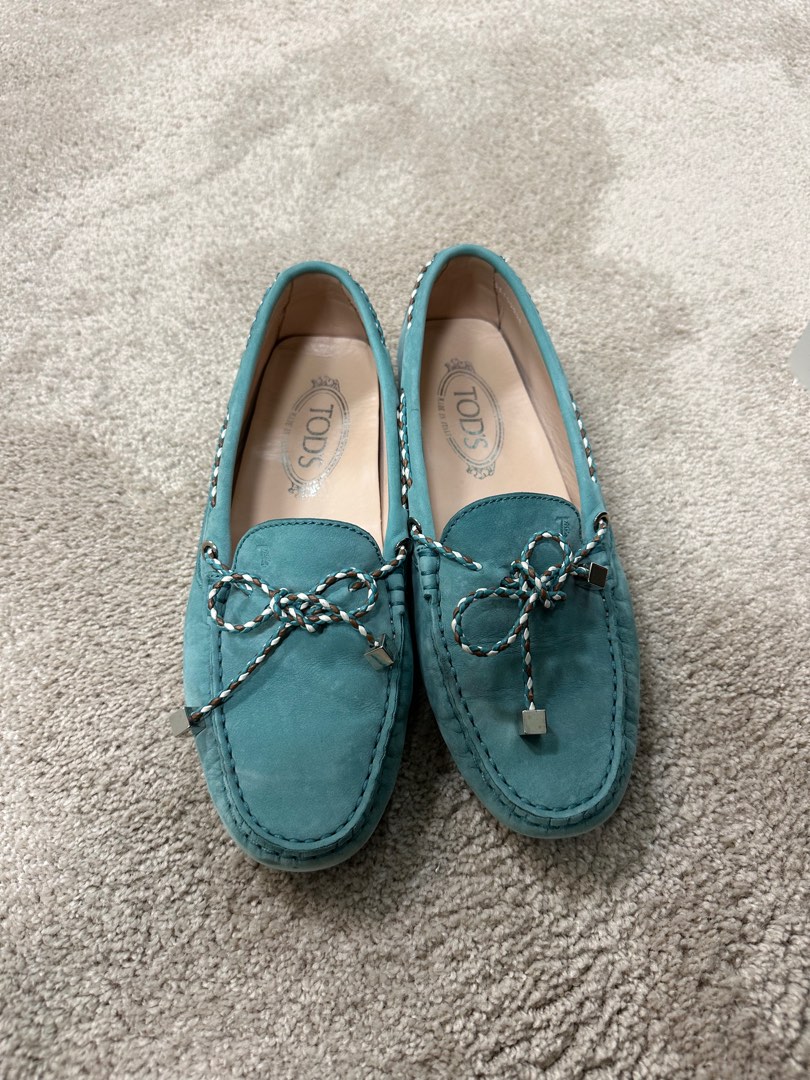 Tod’s Loafers, Women's Fashion, Footwear, Loafers on Carousell