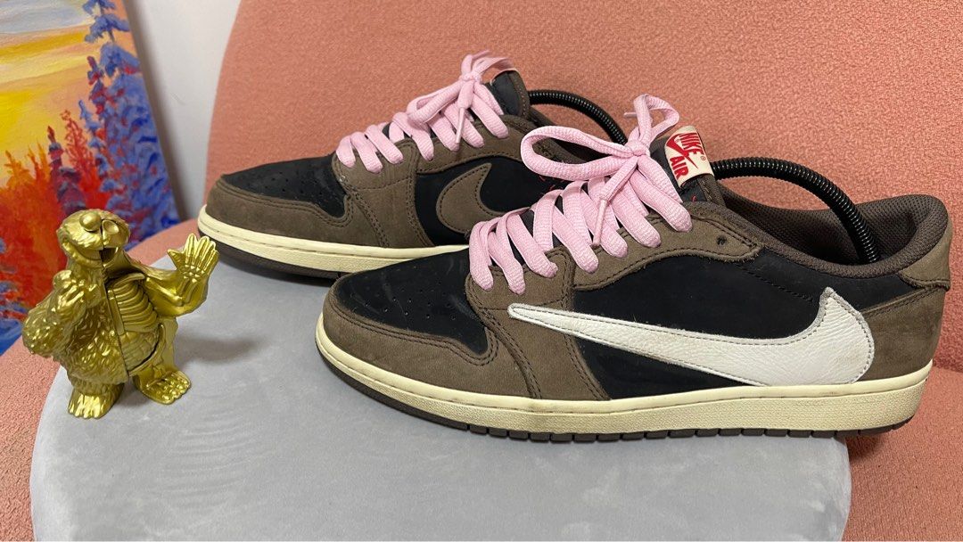 Travis scott air clearance jordan 1 pink laces