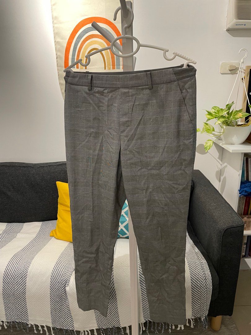 Uniqlo Gingham Pants, Women's Fashion, Bottoms, Jeans on Carousell