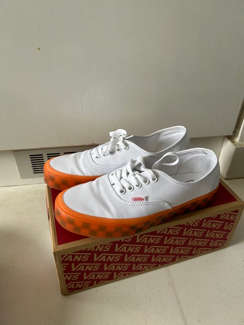 White gum bumper store vans